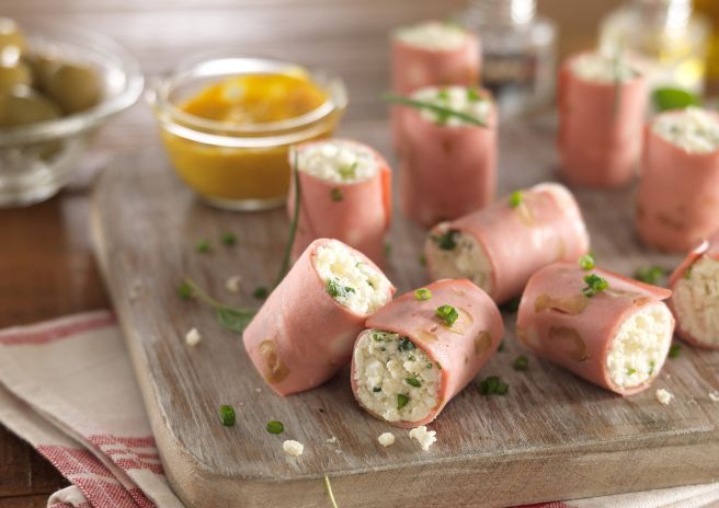 Rolinho de Mortadela Ouro Azeitona com Ricota