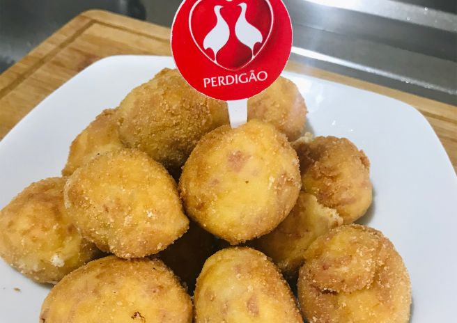 Croqueta de Mortadela Ouro