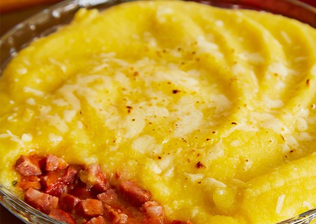 Polenta Cremosa com Linguiça Calabresa