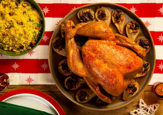 Peru com Peras, Gorgonzola e Ameixa