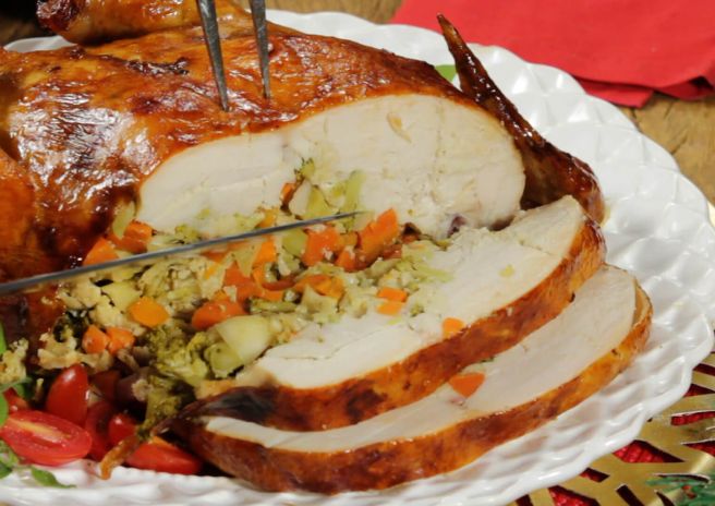 Chester Desossado Perdigão com Arroz e Castanhas-de-Caju