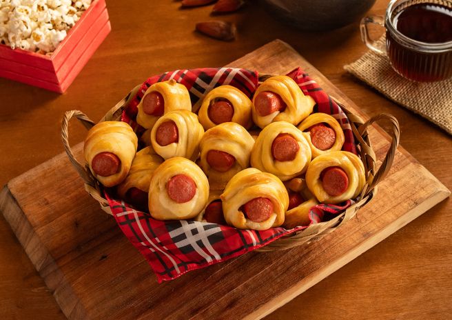 Enroladinho de Salsicha com Queijo-manteiga
