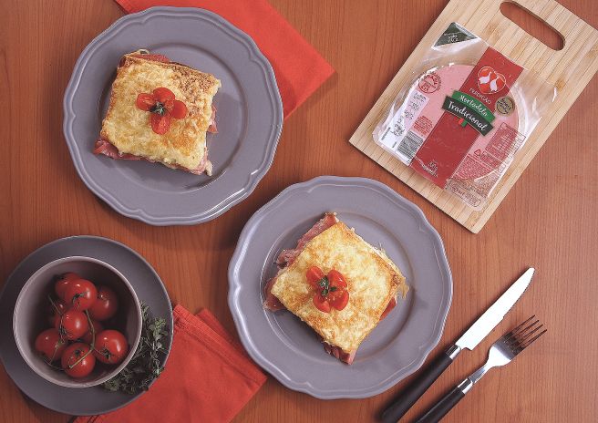 Sanduíche de Forno com Mortadela Tradicional