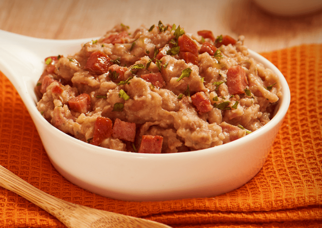 Tutu de Feijão com Linguiça Calabresa
