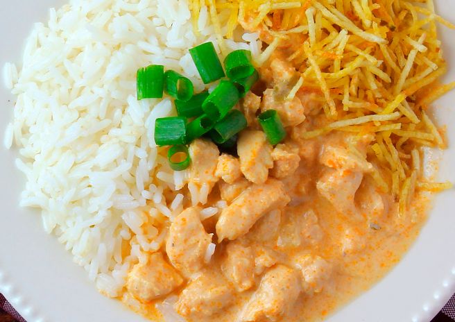 Strogonoff de Frango