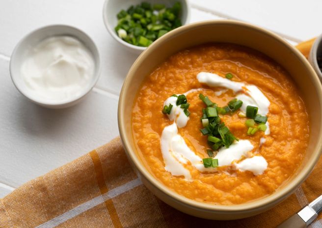 Sopa de Cenoura com Gorgonzola e Linguiças Defumadas Perdigão